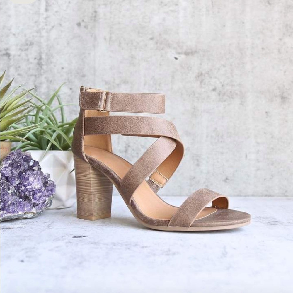 Elegant Tan Strappy Women's Heels
